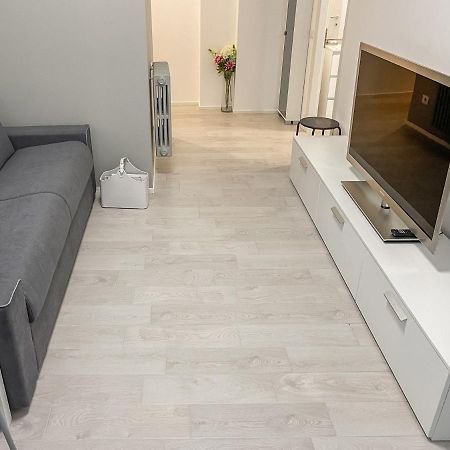 Bnb Capital Milano Moscova - White Exterior photo