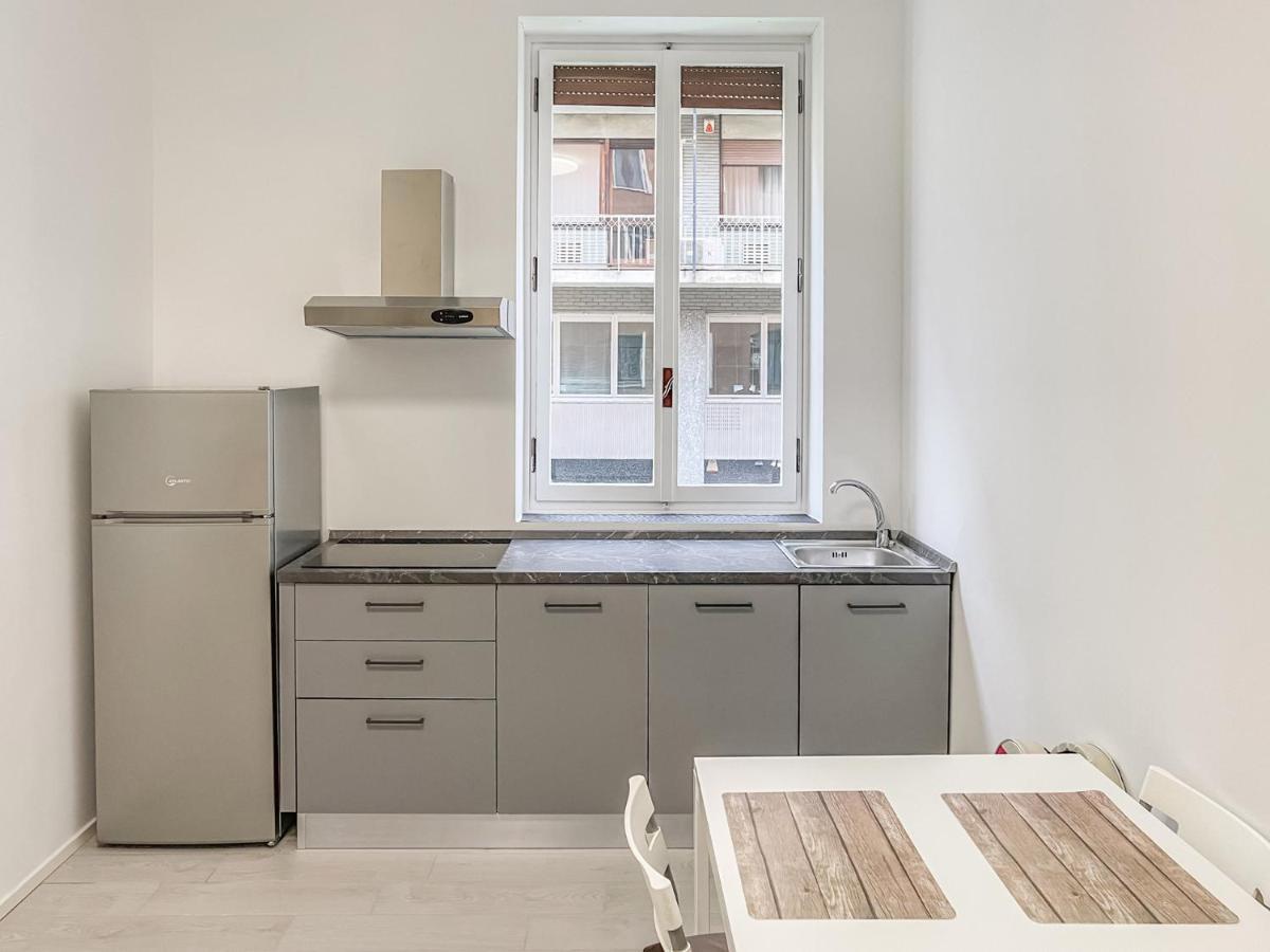 Bnb Capital Milano Moscova - White Exterior photo